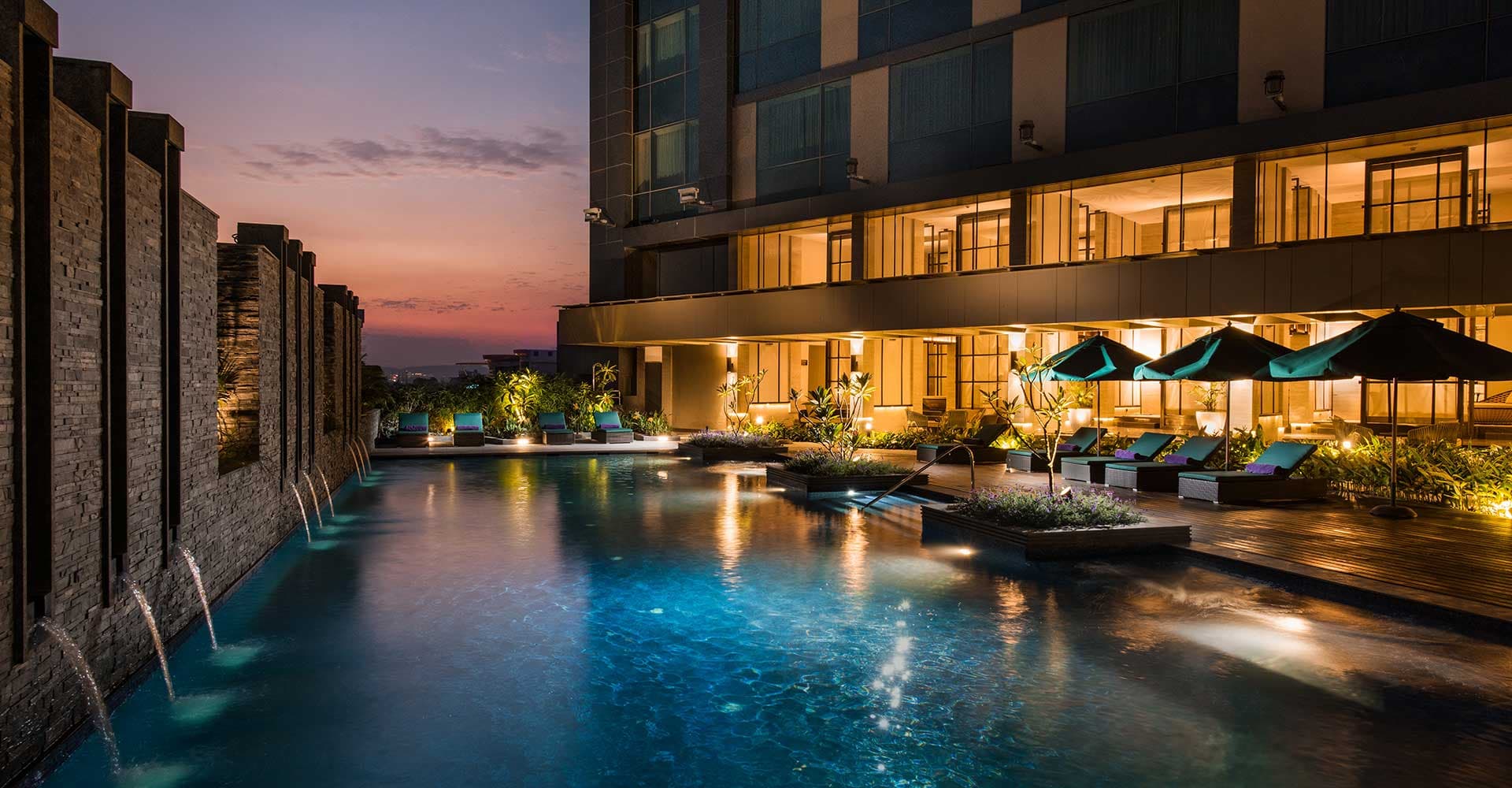 about k raheja realty banner 3