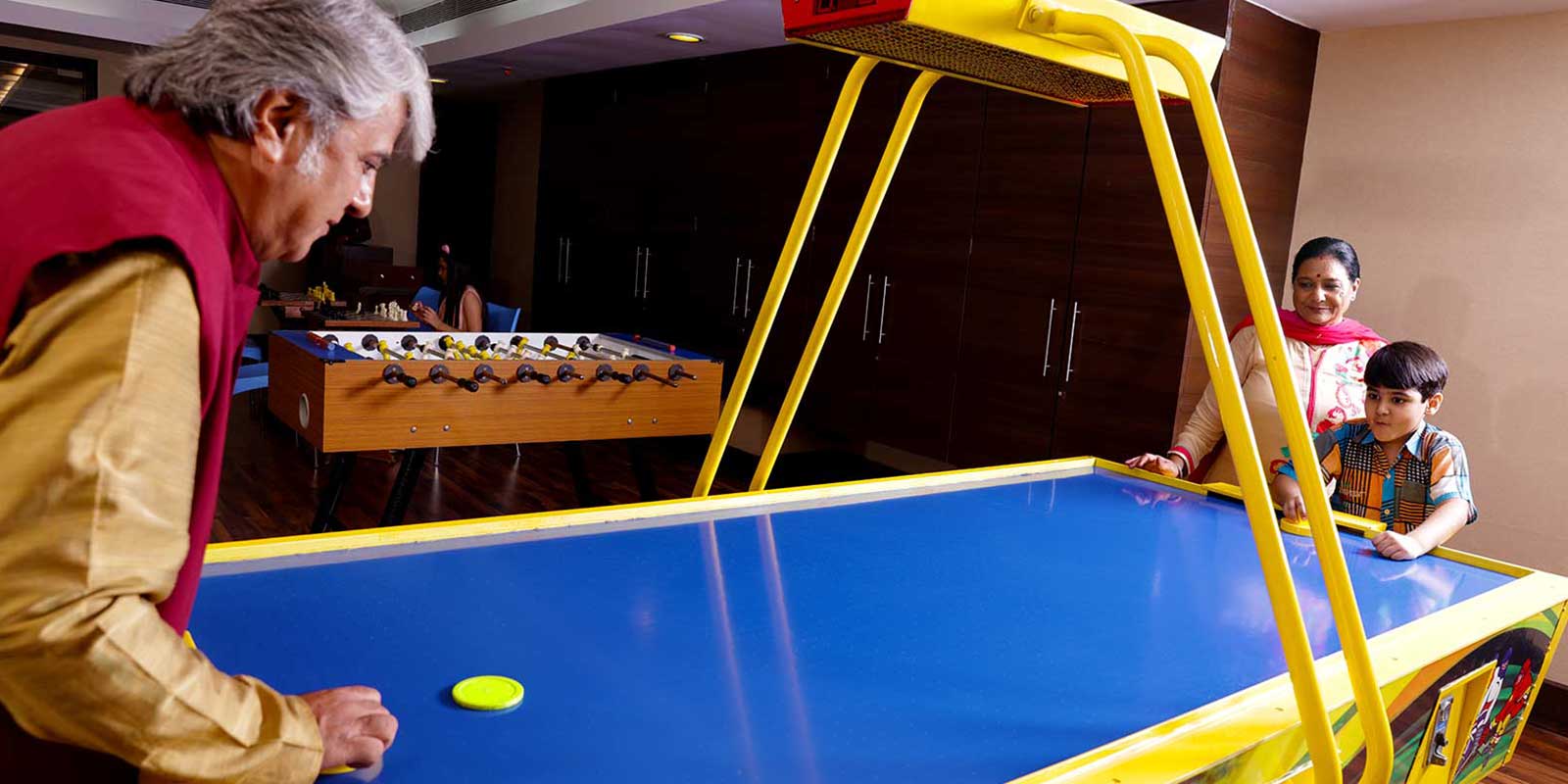 air hockey